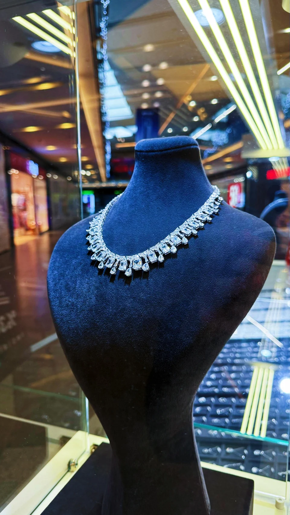 Kadın gümüş kolye modeli
